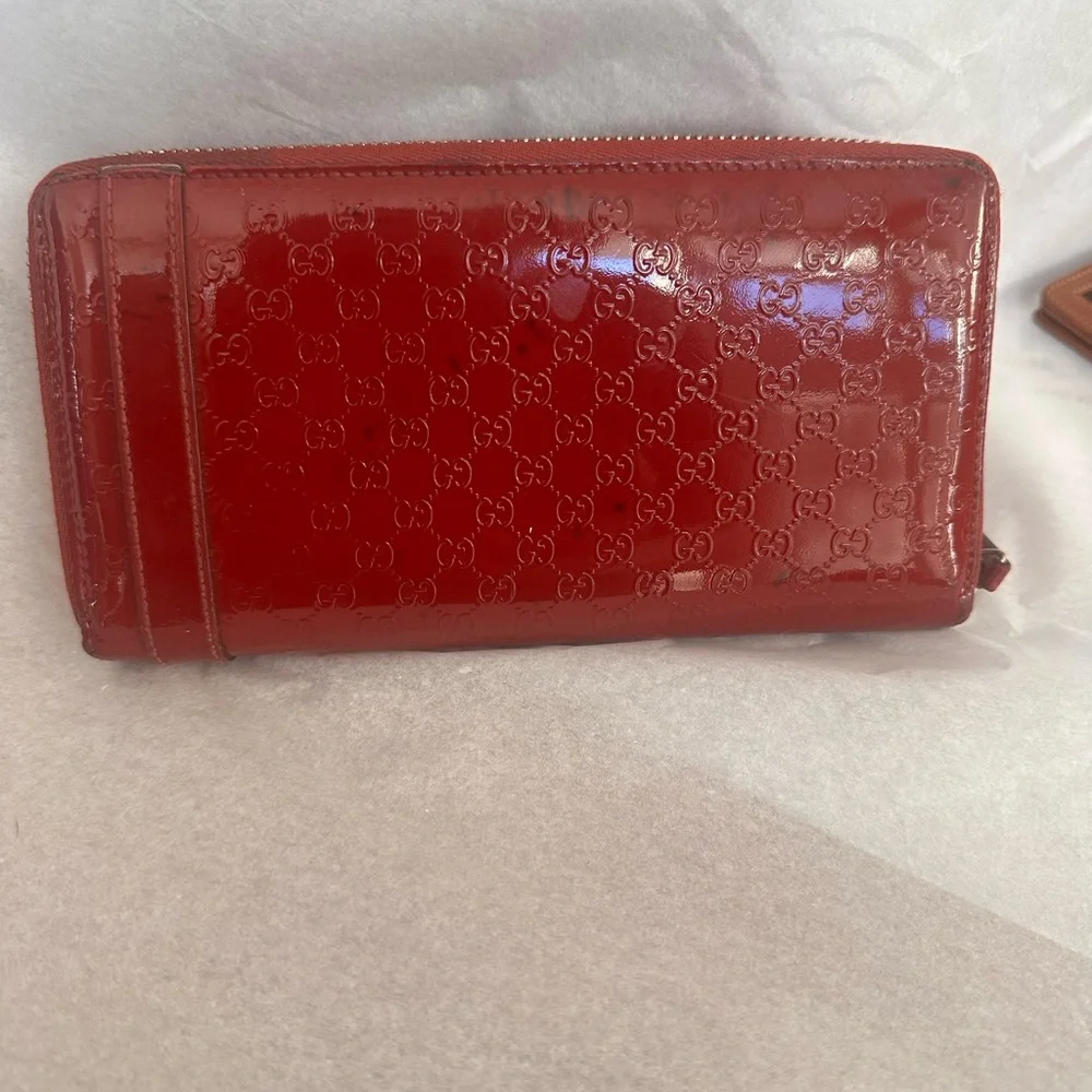 Vintage Gucci Glossy Red Leather Wallet - Picture 2 of 7